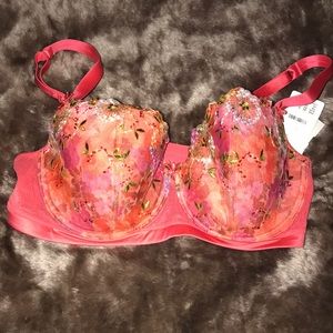Chantelle coral bra
